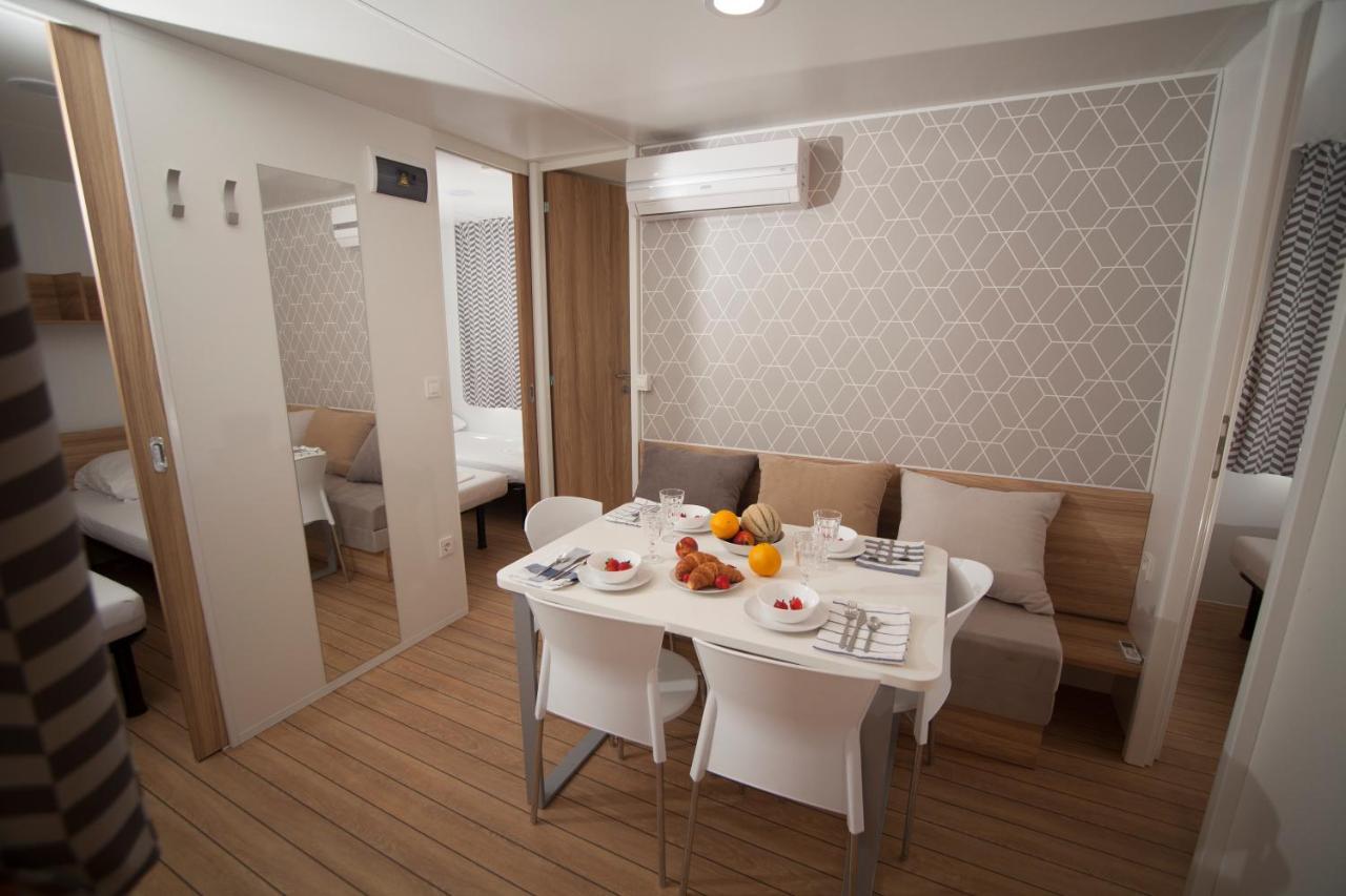 Mediteran Travel Mobile Homes In Camping Terme Catez Brežice Eksteriør billede